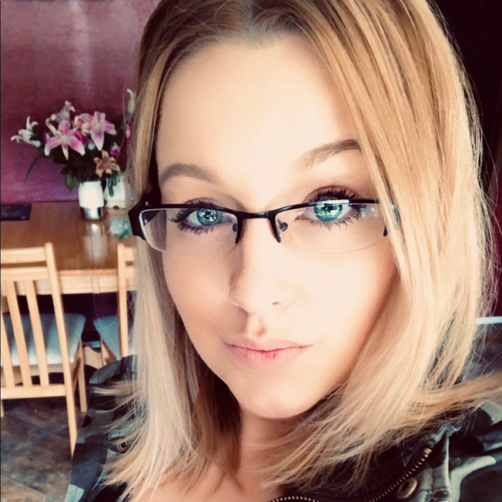Meet your Posher, Megan